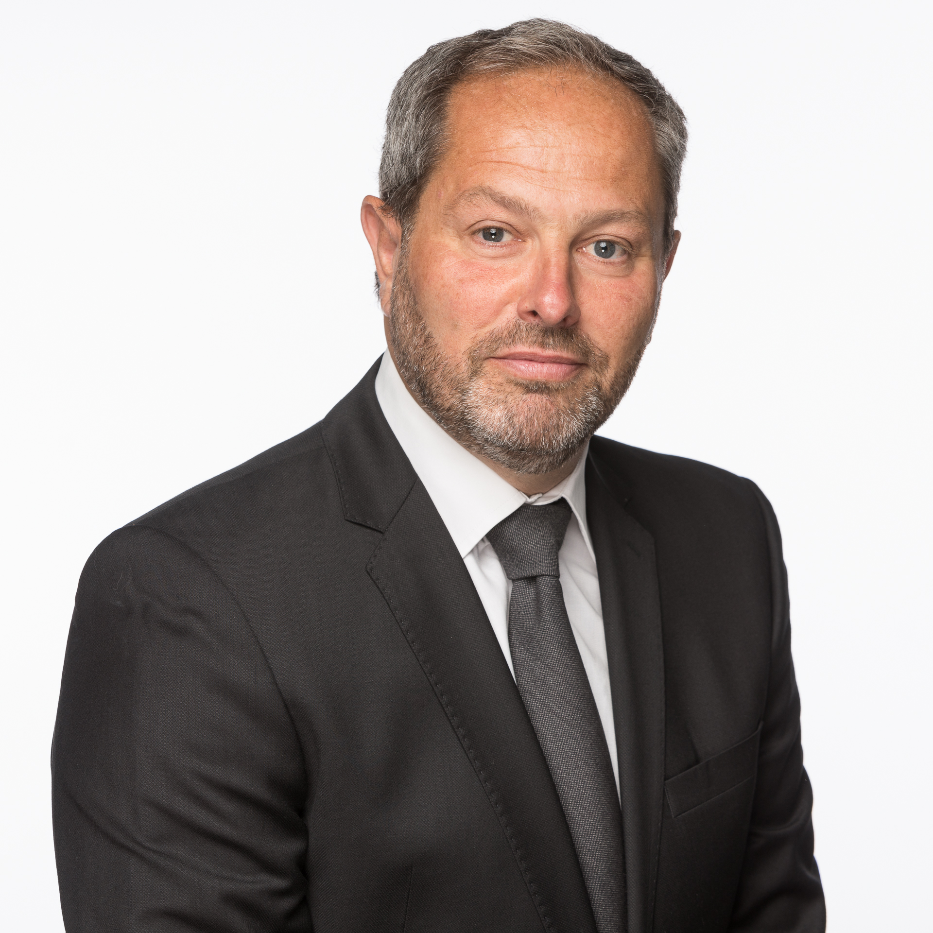 TACK TMI International (Switzerland) Arnaud Kahn à la barre Hotelis